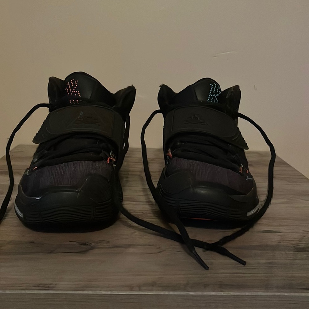 Kyrie 6 “Shot Clock” Used